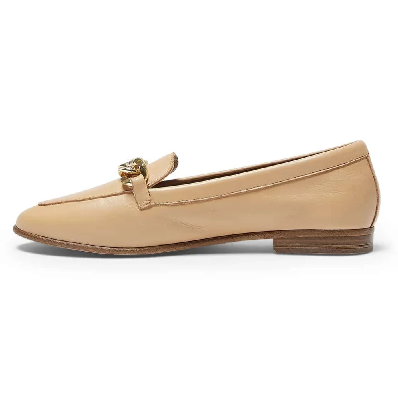 Lyla Loafer in Tan Leather