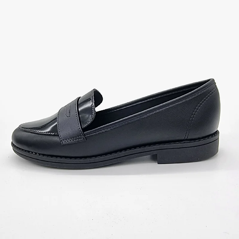 Beira Rio 4170-423 Round Toe Loafer Flat in Black