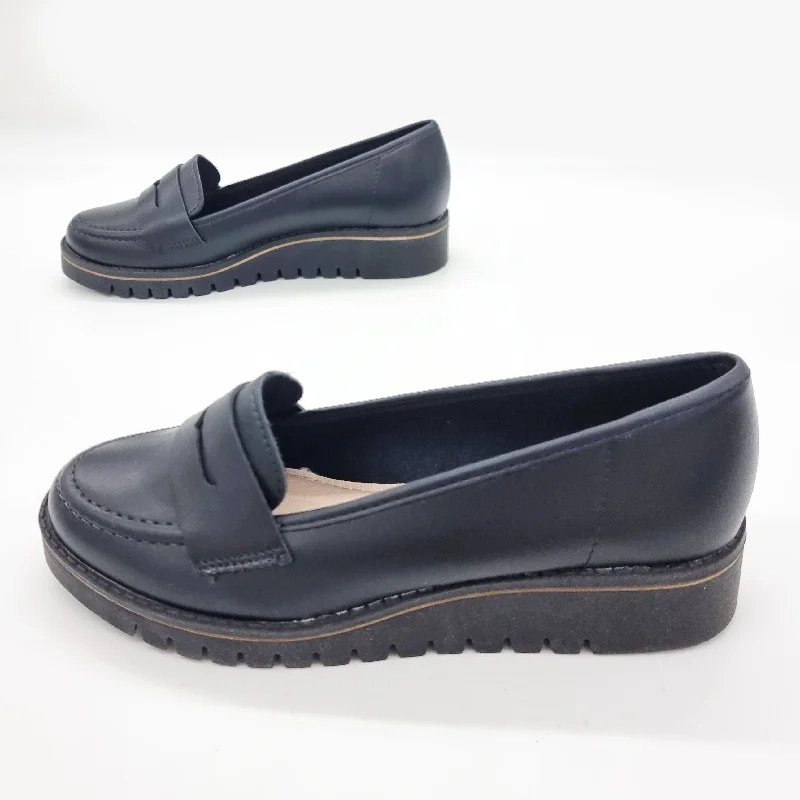 Beira Rio 4174-436 Round Toe Wedged Loafer Flat in Black