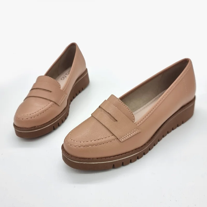 Beira Rio 4174-436 Round Toe Wedged Loafer Flat in Nude