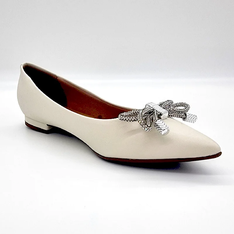 Vizzano 1206-290 Pointy Toe Flat in Off White Napa