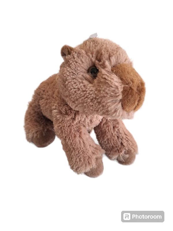 Adorable and charming plush figuresAurora Mini Floppsies - Capybara