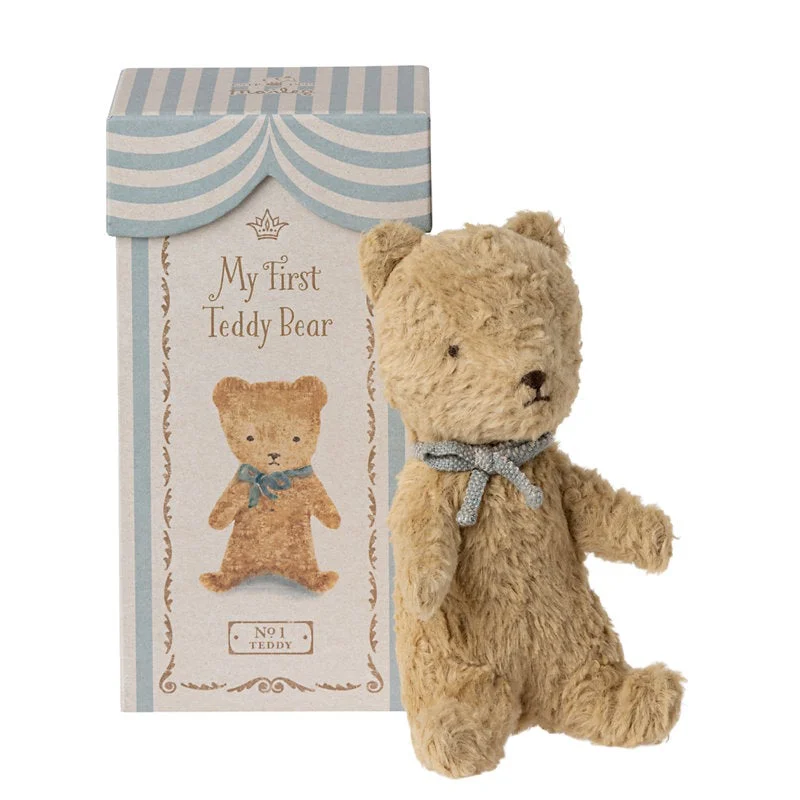 Cheerful and happy stuffed figuresMaileg | My First Teddy Sand