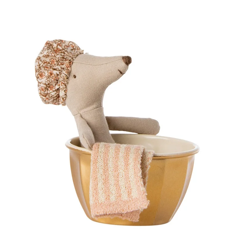 Adorable and tiny stuffed crittersMaileg | Wellness Mouse Big Sister Rose