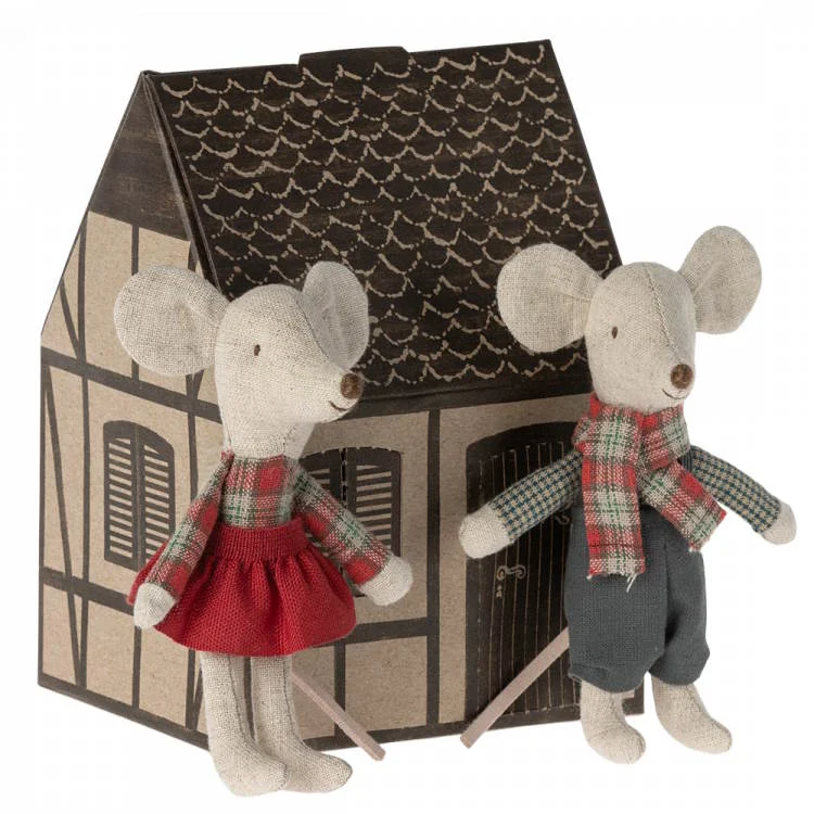 Whimsical and imaginative stuffed toysMaileg | Winter Mice Twins in House