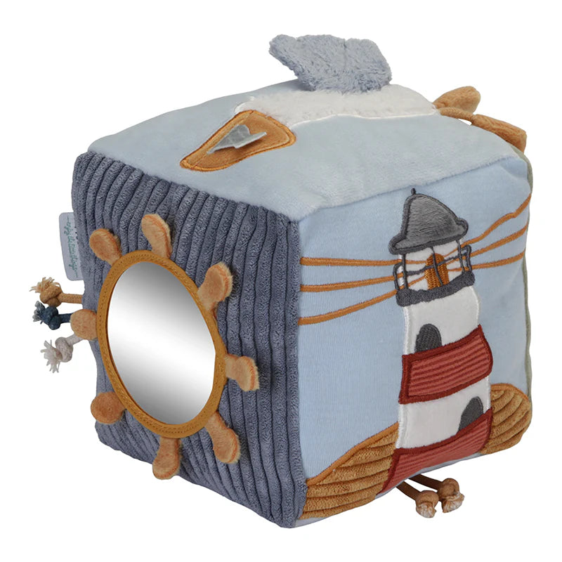 Adorable and charming plush figuresSailors Bay Soft Activity Cube - Little Dutch