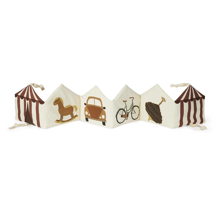 Imaginative children's literature Kit Fabric Book - Creme Circus