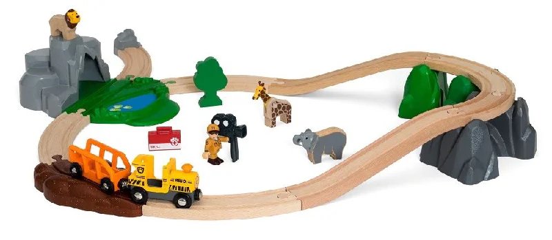 environmentally conscious wooden toys                 Brio 33960 Safari Adventure Set