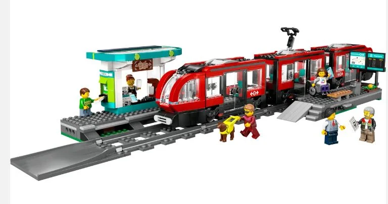 Offering endless joy LEGOLEGO 60423 - CITY - DOWNTOWN STREETCAR AND STATION