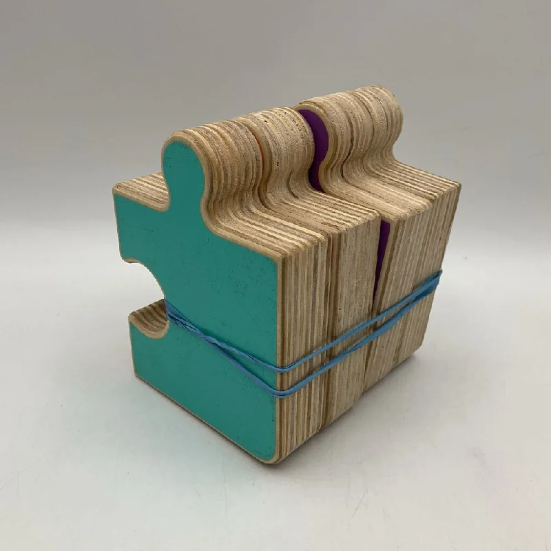 safe and durable wooden toys                   Lovevery Chunky Wooden Jigsaw Puzzle