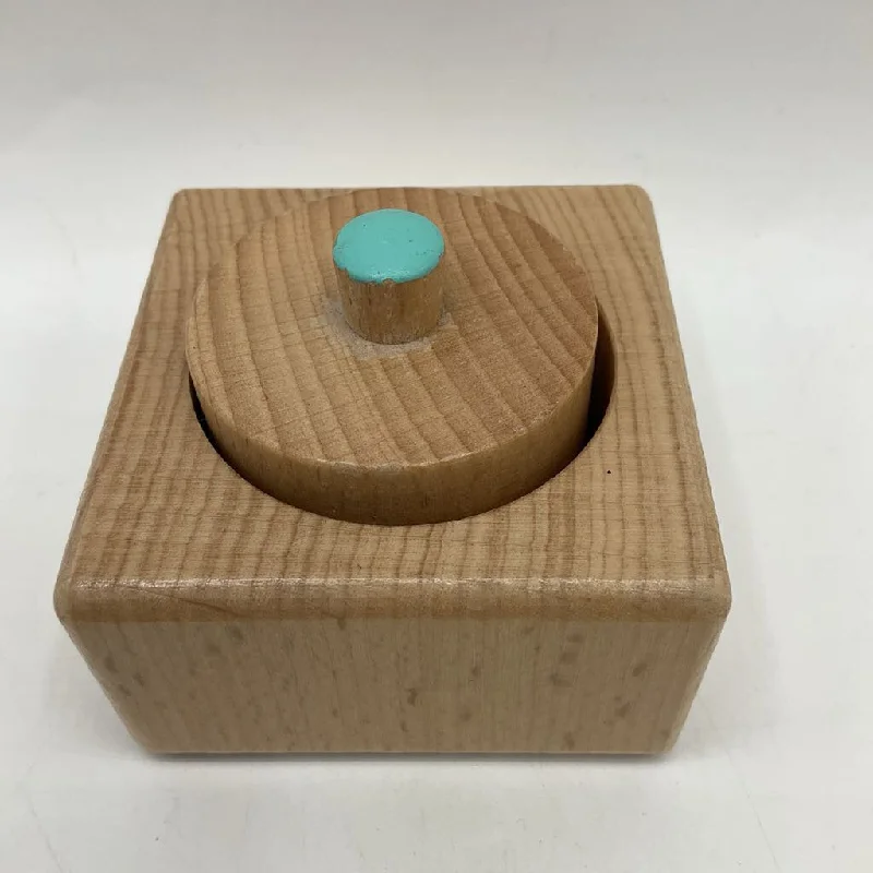 intricately carved wooden toys                   Small Wooden Peg Shape Sorter
